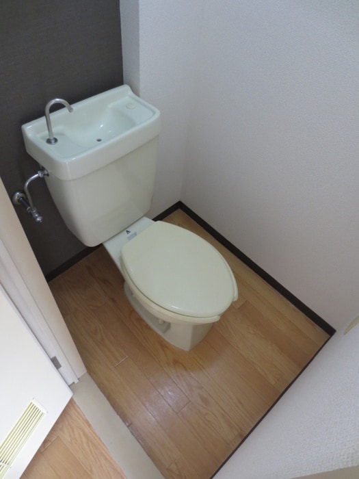 トイレ サニ－塚本