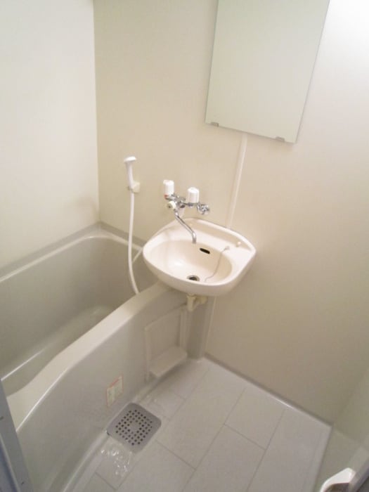 バス／シャワールーム等 グランド－ル渡辺Ⅱ