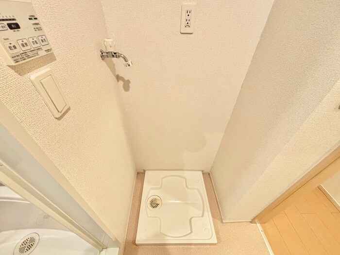 洗濯機置場 フレイムパークイースト