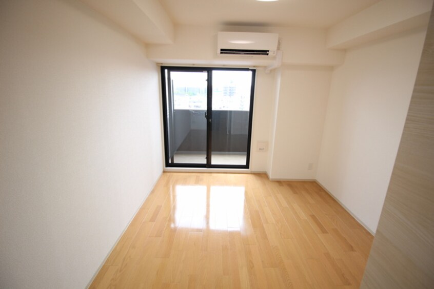 居室 ﾚｵﾝｳﾞｧﾘｴ大阪ﾍﾞｲｼﾃｨ(803)