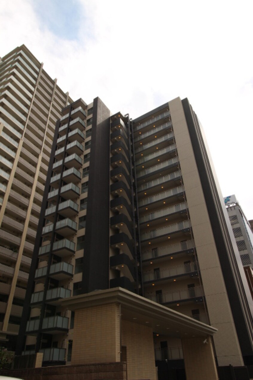 外観写真 Ｌａ　Ｄｏｕｃｅｕｒ谷町