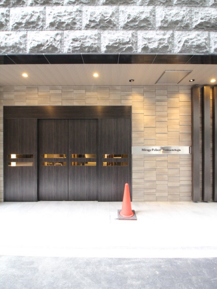 エントランス部分 Ｌａ　Ｄｏｕｃｅｕｒ谷町