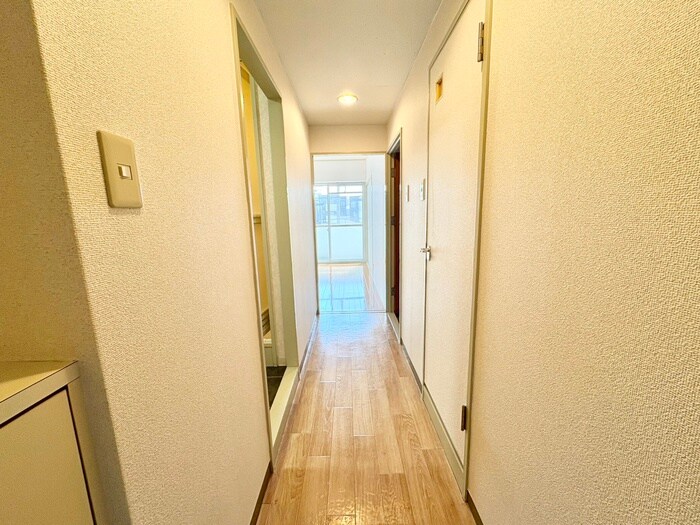 廊下 メゾンローレル