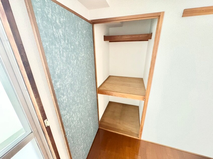 収納 メゾンローレル