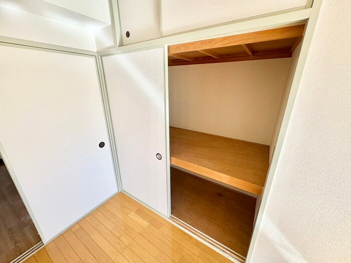 収納 メゾンローレル