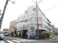 ニューハーモニーセンタービル