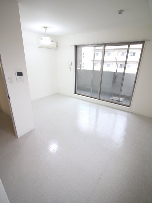 居室 グラスロ－ド新大阪