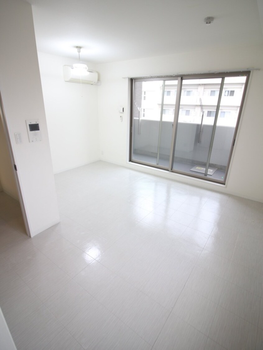 居室 グラスロ－ド新大阪