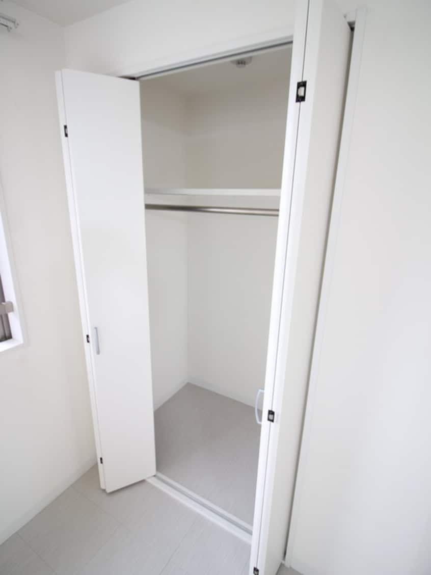 収納 グラスロ－ド新大阪