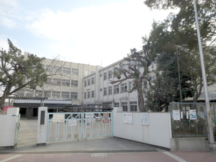 錦小学校(小学校)まで251m センチュリー１番館