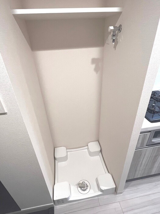 洗濯機置場 ﾌﾟﾚｻﾝｽ東三国ｴﾝﾌﾞﾚｲｽ(201)