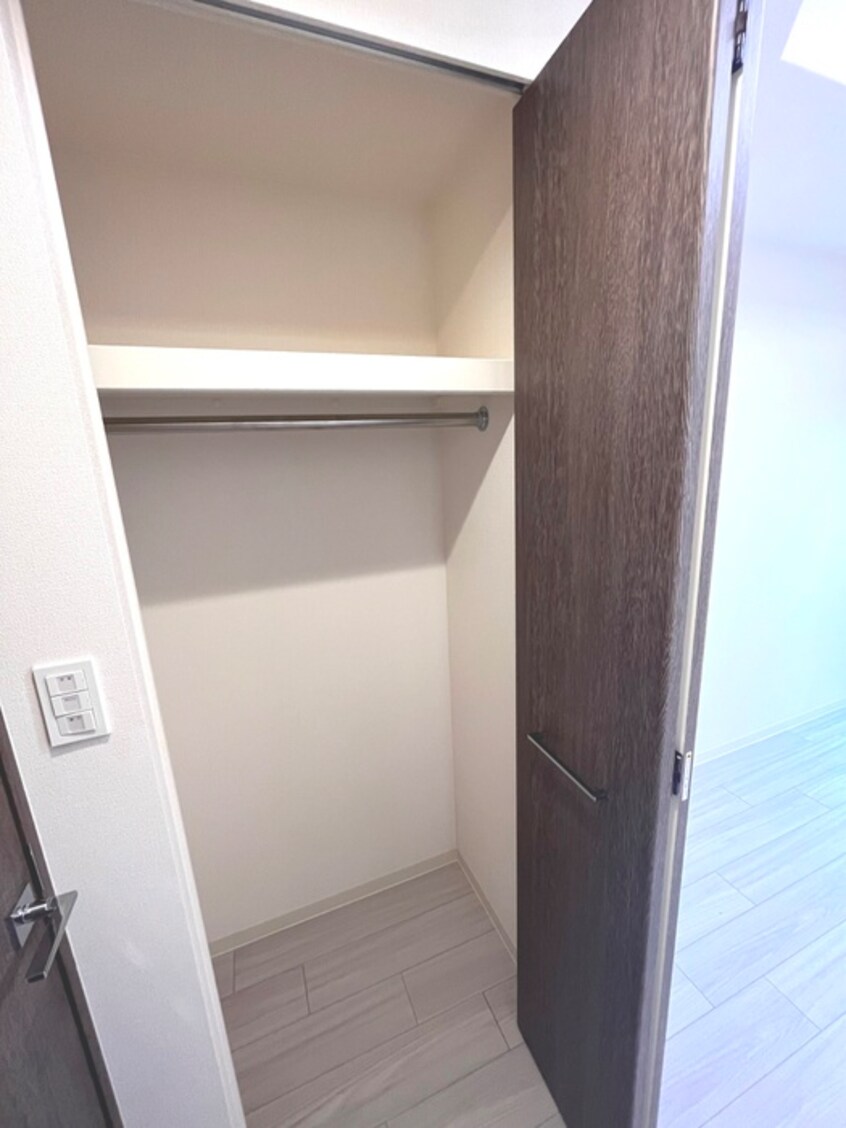 収納 ﾌﾟﾚｻﾝｽ東三国ｴﾝﾌﾞﾚｲｽ(201)