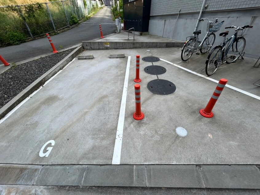 駐車場 エヌエムサンカンテキャトフE棟