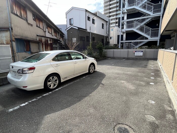 駐車場 フォレストコ－ト逆瀬川