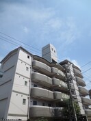 三福ロイヤルマンションの外観