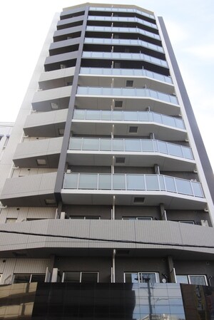 ﾚｵﾝｺﾝﾌｫｰﾄ難波ｱｯｼｭ(202)