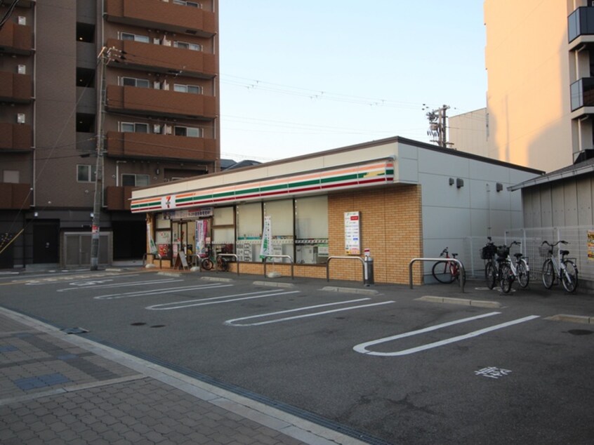 セブンイレブン(コンビニ)まで130m S-RESIDENCE福島玉川Deux