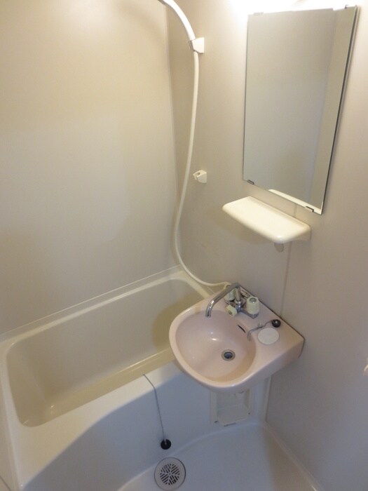 バス／シャワールーム等 Ｇ１－Ｚ２