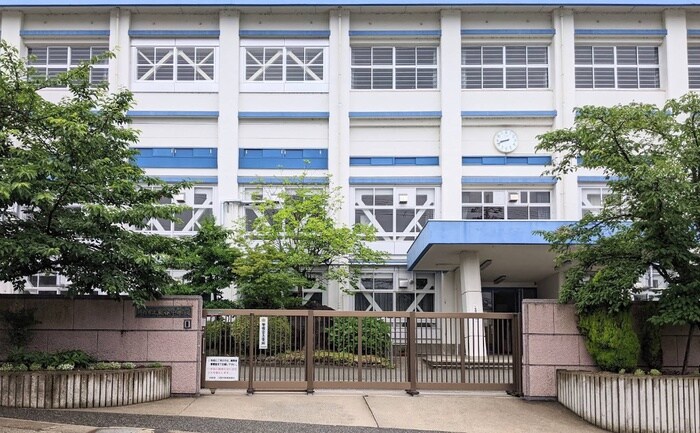 川西市立東谷中学校(中学校/中等教育学校)まで650m バンブーガーデンⅠ