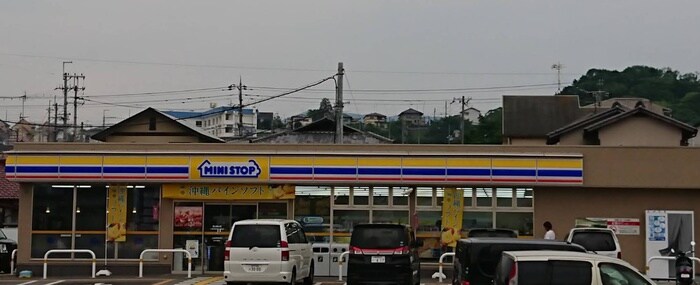 ミニストップ川西見野2丁目店(コンビニ)まで800m バンブーガーデンⅠ