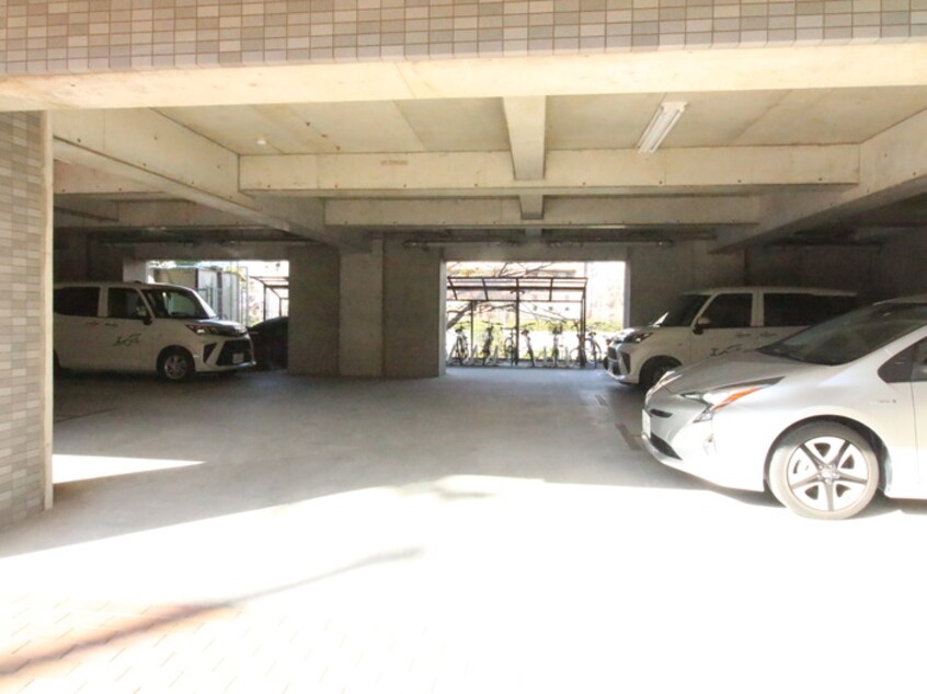 駐車場 ウインドバリー２番館