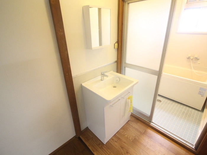 洗面 高岡アパ－トⅠ