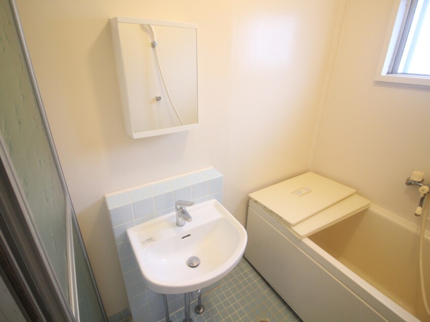 洗面 高岡アパ－トⅠ