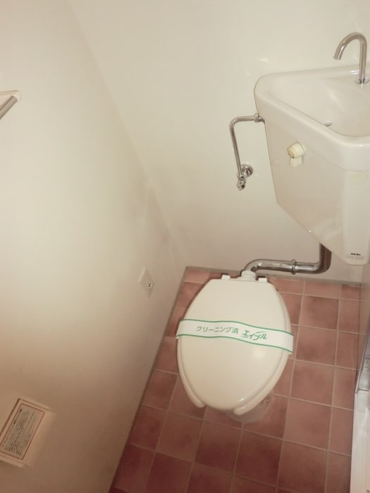 トイレ ディオメゾンショウエイＢ