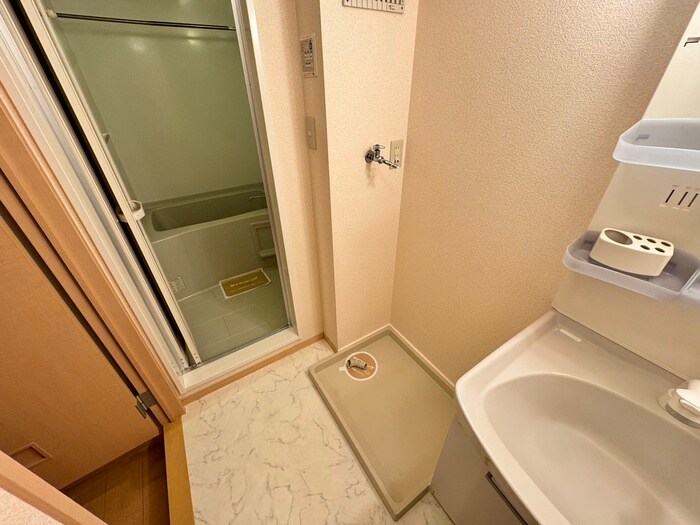 洗濯機置場 フローラ山の下