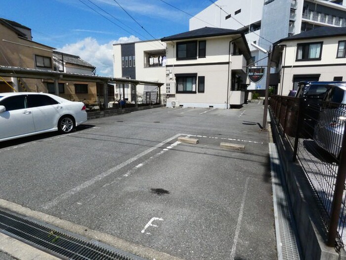 駐車場 ベルドゥムールA棟