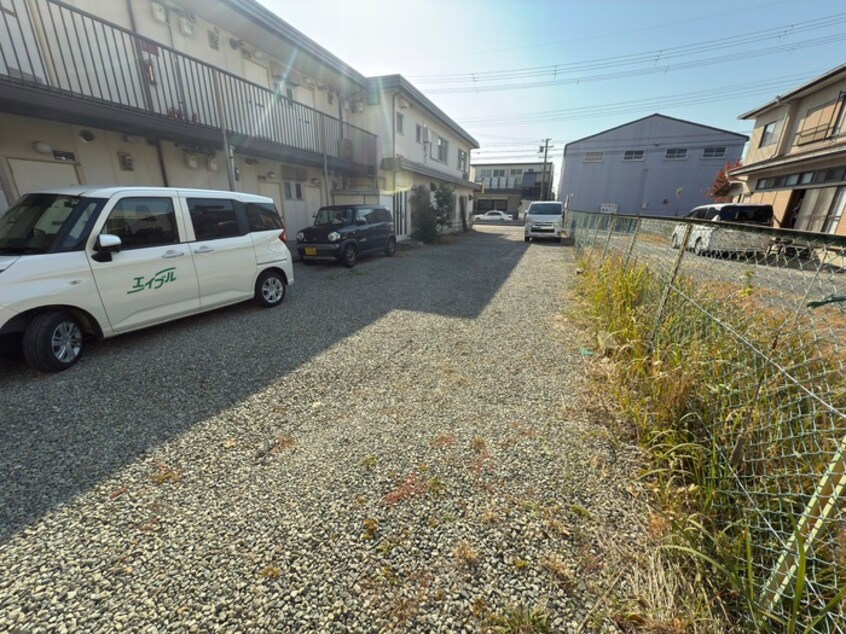 駐車場 麻野ハイツ