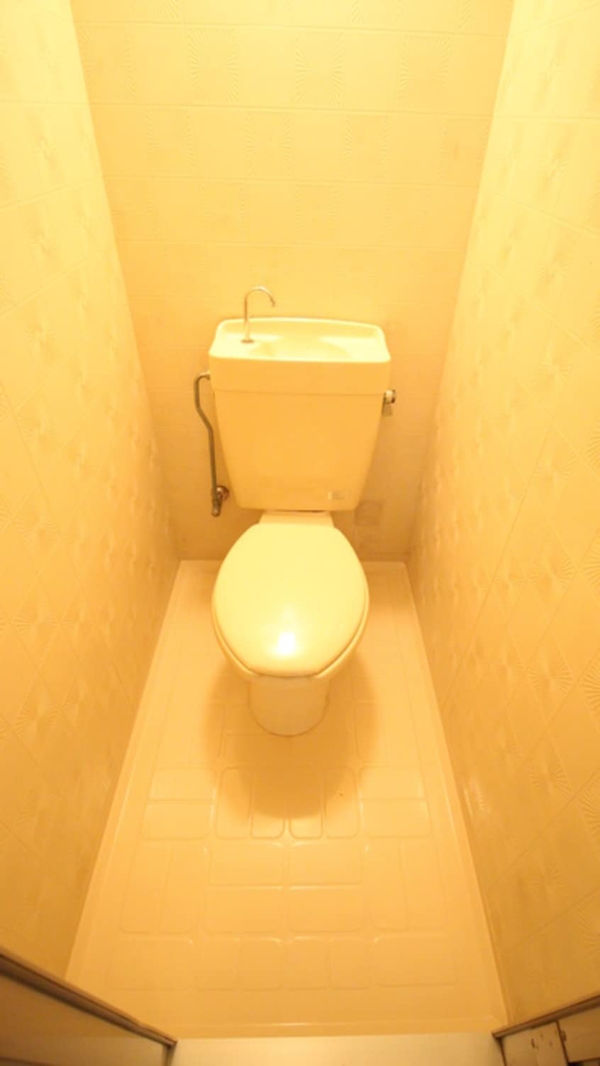 トイレ ユーネスト浅野