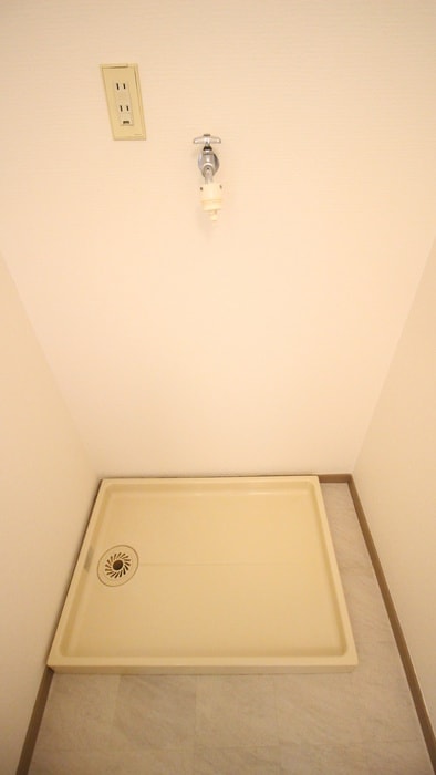 洗濯機置場 ユーネスト浅野