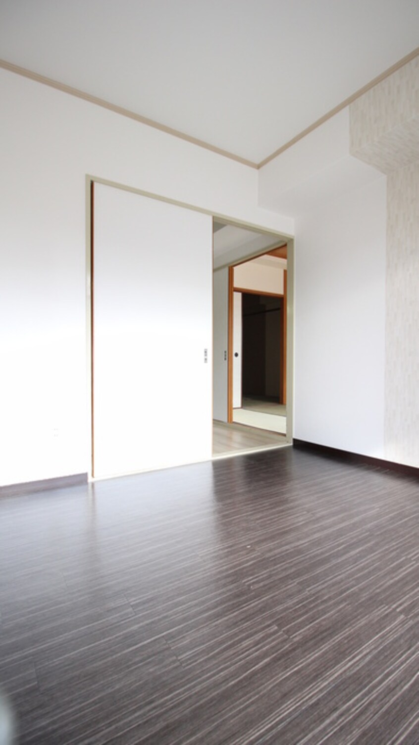 居室 ユーネスト浅野