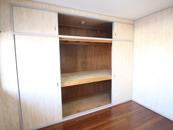 収納 エクセレンス栄光