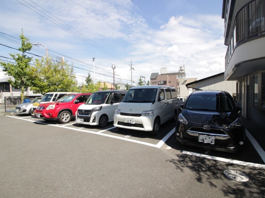 駐車場 ﾌﾟﾚｽﾃ-ｼﾞ