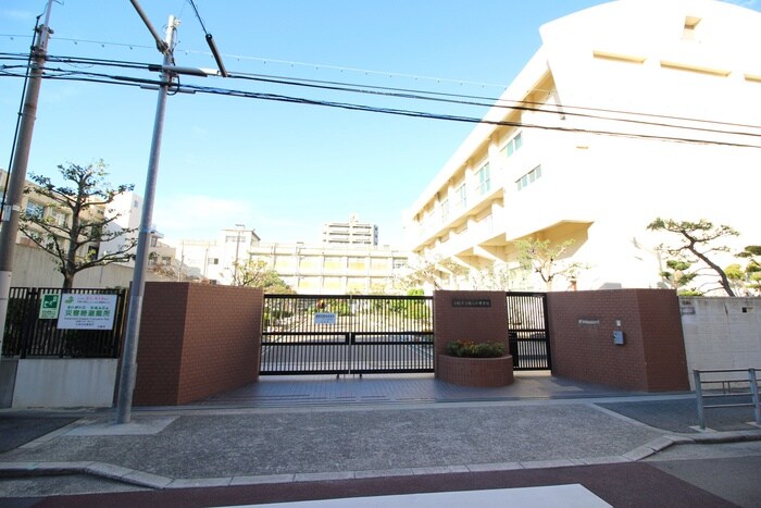 大阪市立住之江中学校(中学校/中等教育学校)まで650m シダ－コ－ト