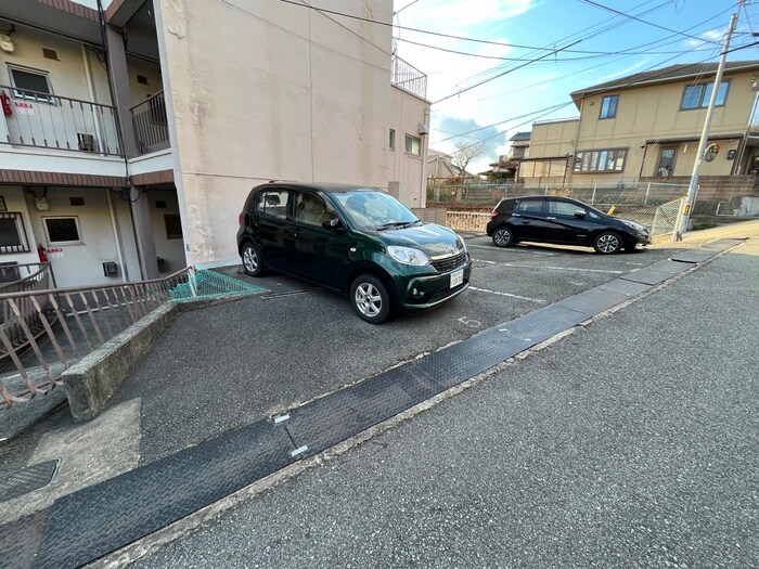 駐車場 桜ヶ丘マンション