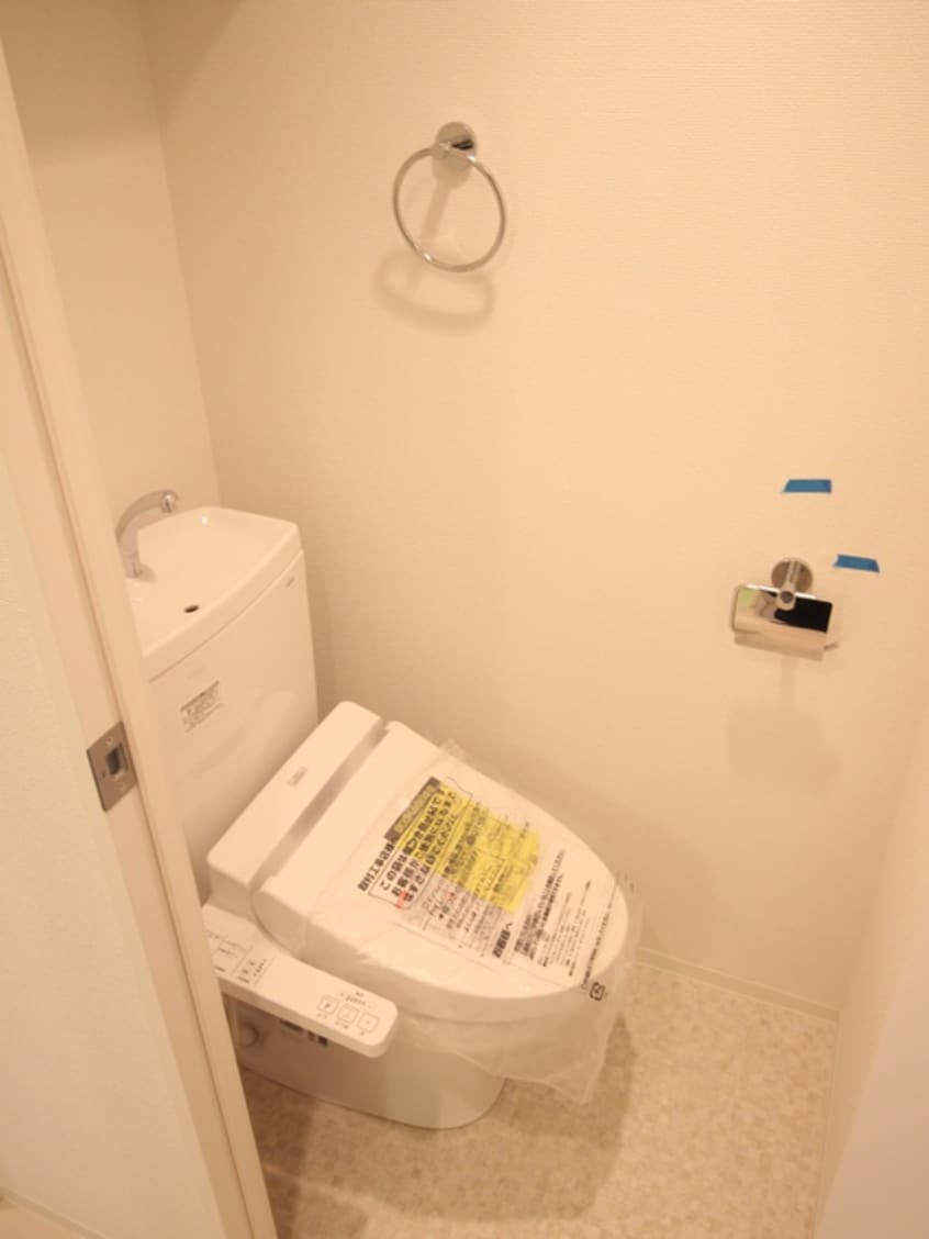 トイレ セレニテ新大阪カルム