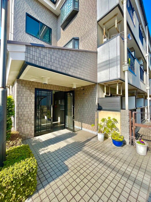 エントランス部分 イル・レガ－ド