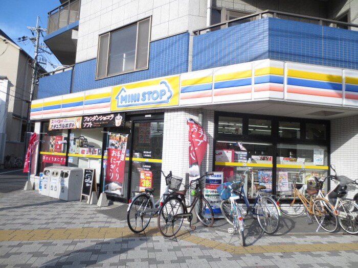 ミニストップ七条高倉店(コンビニ)まで36m ファ－マシ－２１