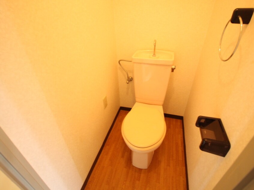 トイレ ファミリ－ハイツ河野
