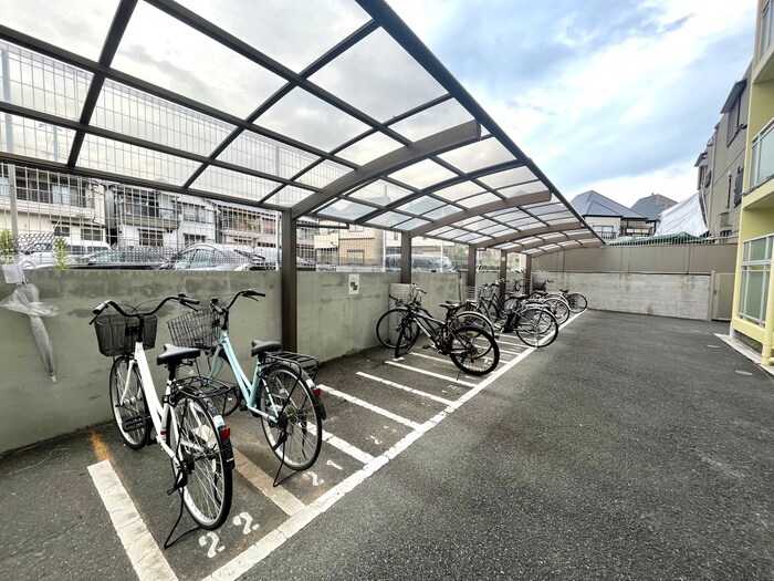 駐輪場 コンセール愛宕山