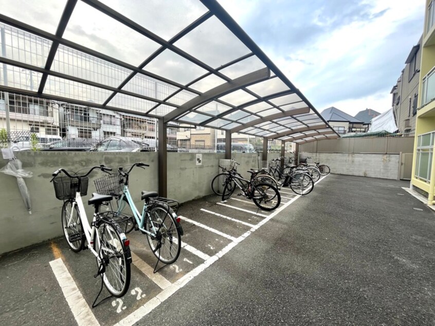 駐輪場 コンセール愛宕山