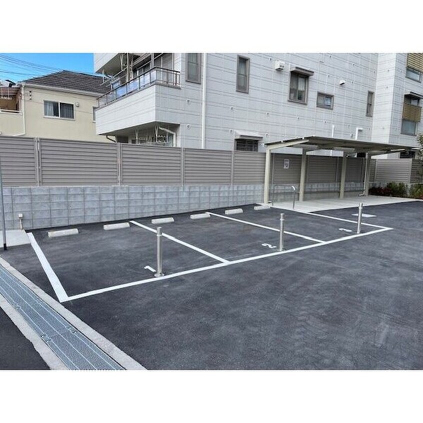 駐車場 ﾌｧｰｽﾄﾌｨｵｰﾚ蛍池ｸﾞﾗﾝﾚｼﾞﾃﾞﾝｽ(405)