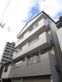 マンション西平