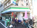 ファミリーマート(コンビニ)まで27m REBANGA十三アパートメント