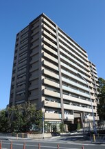 ﾗｲｵﾝｽﾞ水無瀬ﾛｰﾚﾙｺｰﾄ(911)