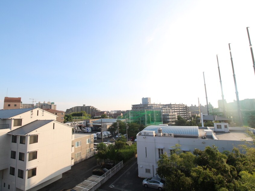 室内からの展望 新千里ハイツこうじ