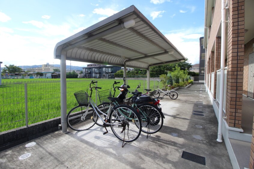 駐輪場 グランソレイユ楠葉Ⅱ